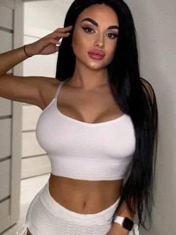 Шарлотта Лови Момент Песчанка